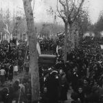 Entrada de les tropes de Franco a Barcelona, enfront d’una multitud de ciutadans rere la victòria a la Guerra Civil.