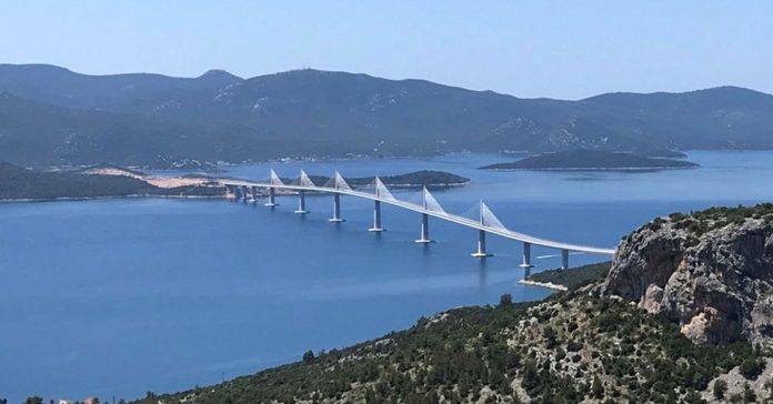 Puente Pelješac