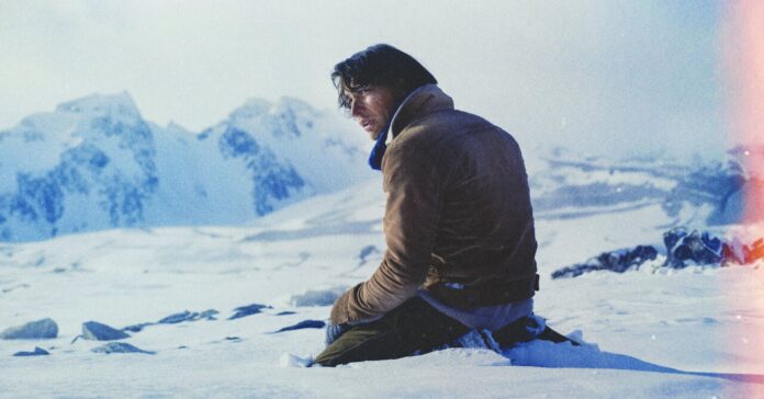 Fotograma de la película 'La sociedad de la nieve' (Netflix)